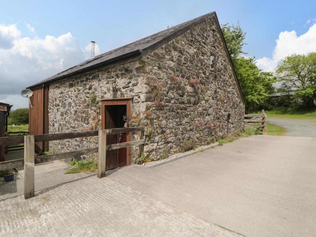 Meader Barn * Marytavy