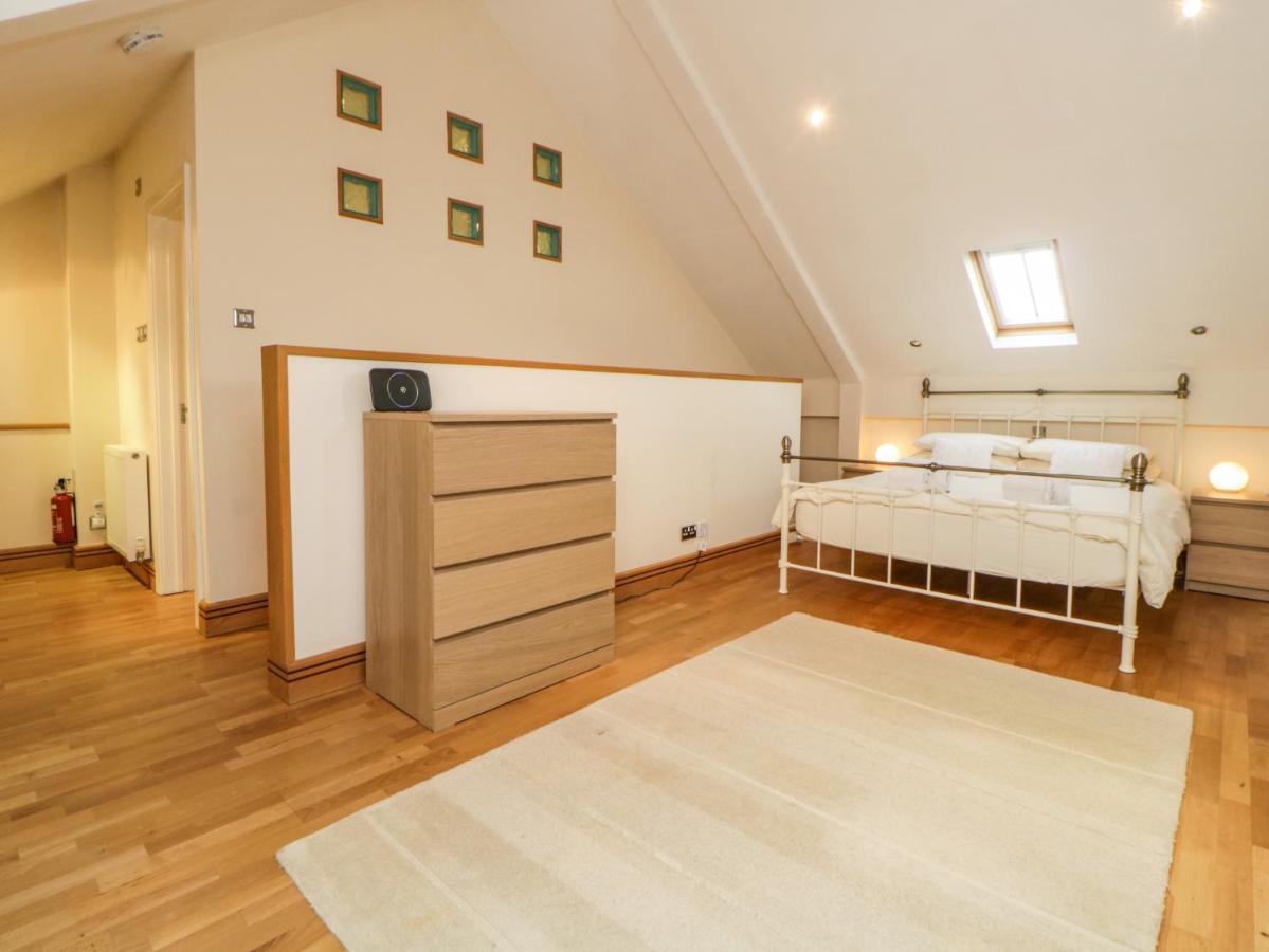 Meader Barn * Marytavy